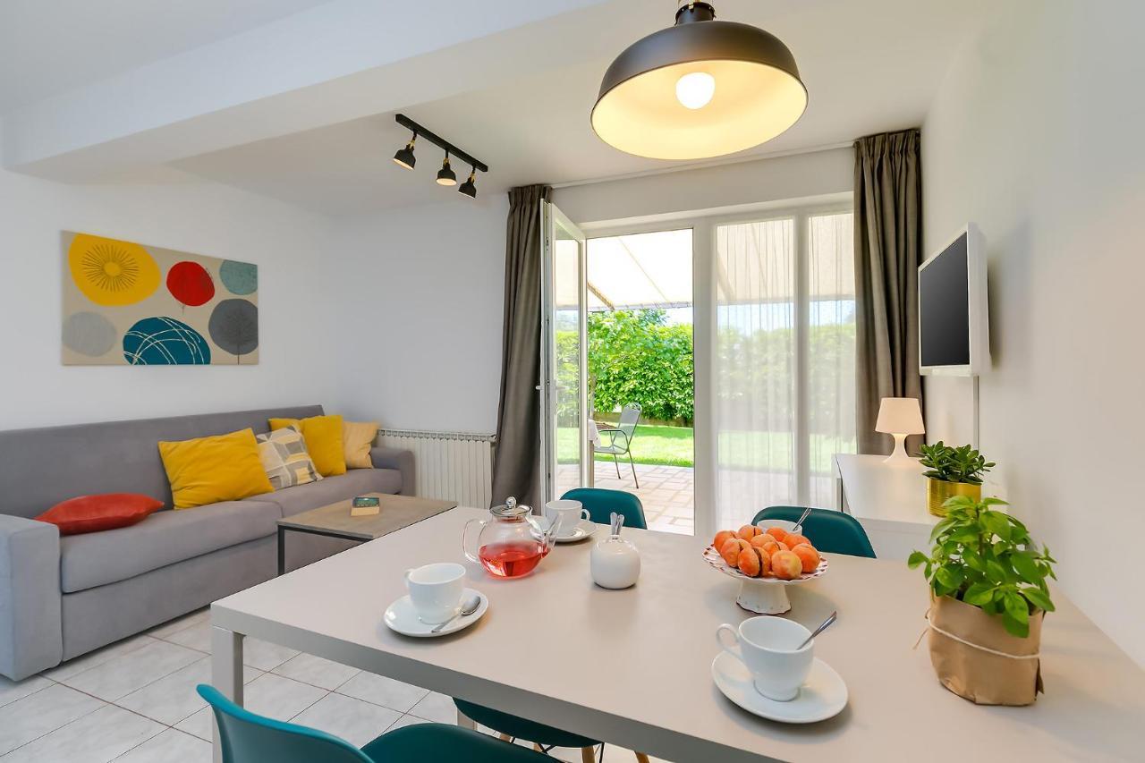 Apartments Dama โปเรช ภายนอก รูปภาพ